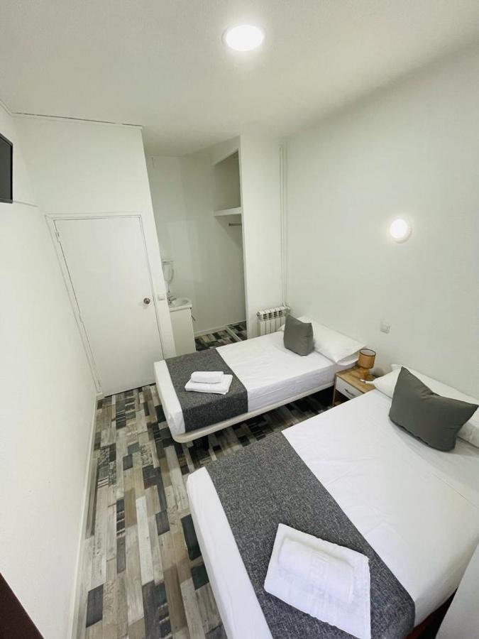 Hotel H Noche y Dia à Madrid Extérieur photo